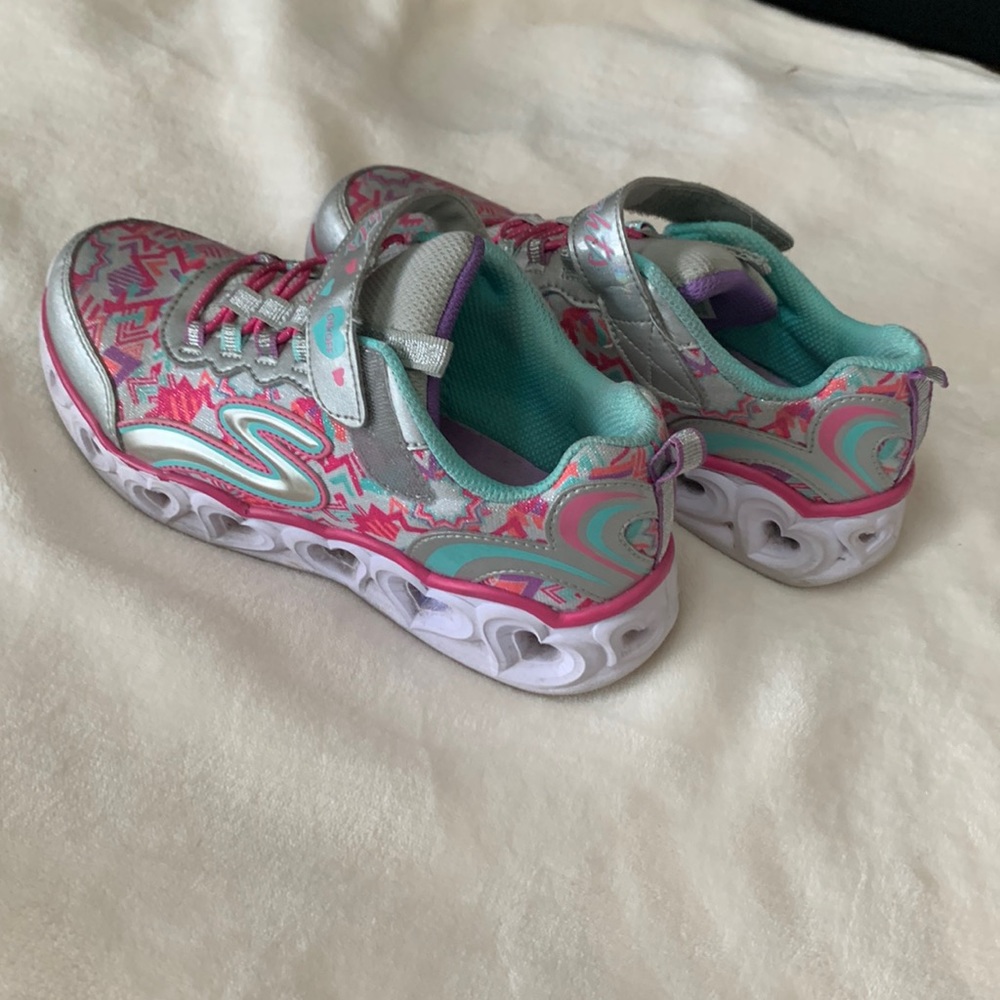 Skechers S lights light up girls size 2.5 sneakers